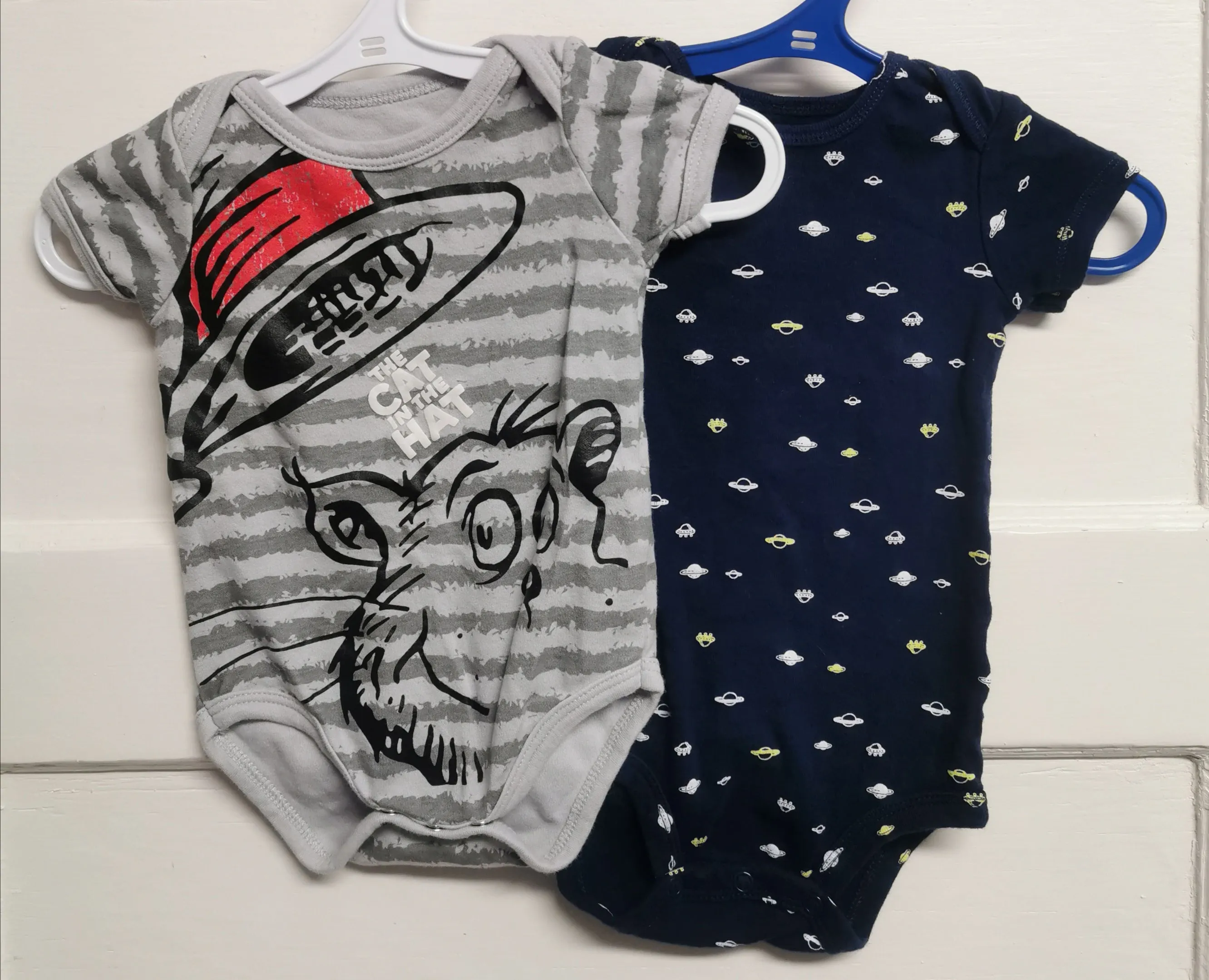 BABY BOY SIZE 6/12 MONTHS - 2 Pack, Graphic Onesies EUC B50