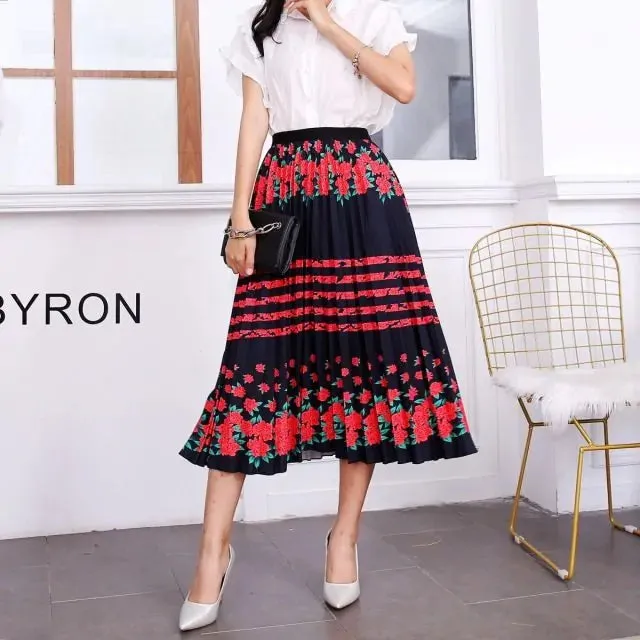 Bold Print Polyester Pleated Skirts