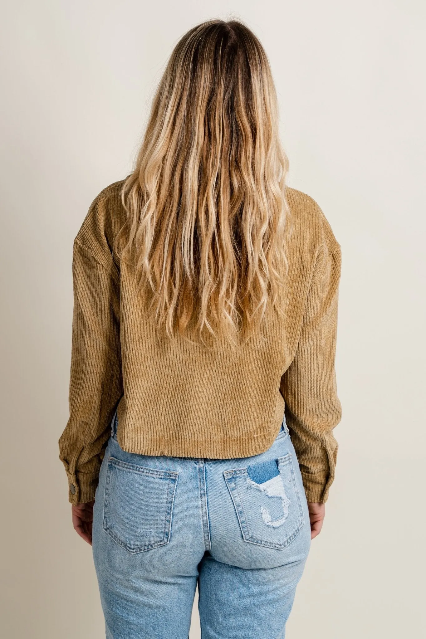 Corduroy crop button up top sand