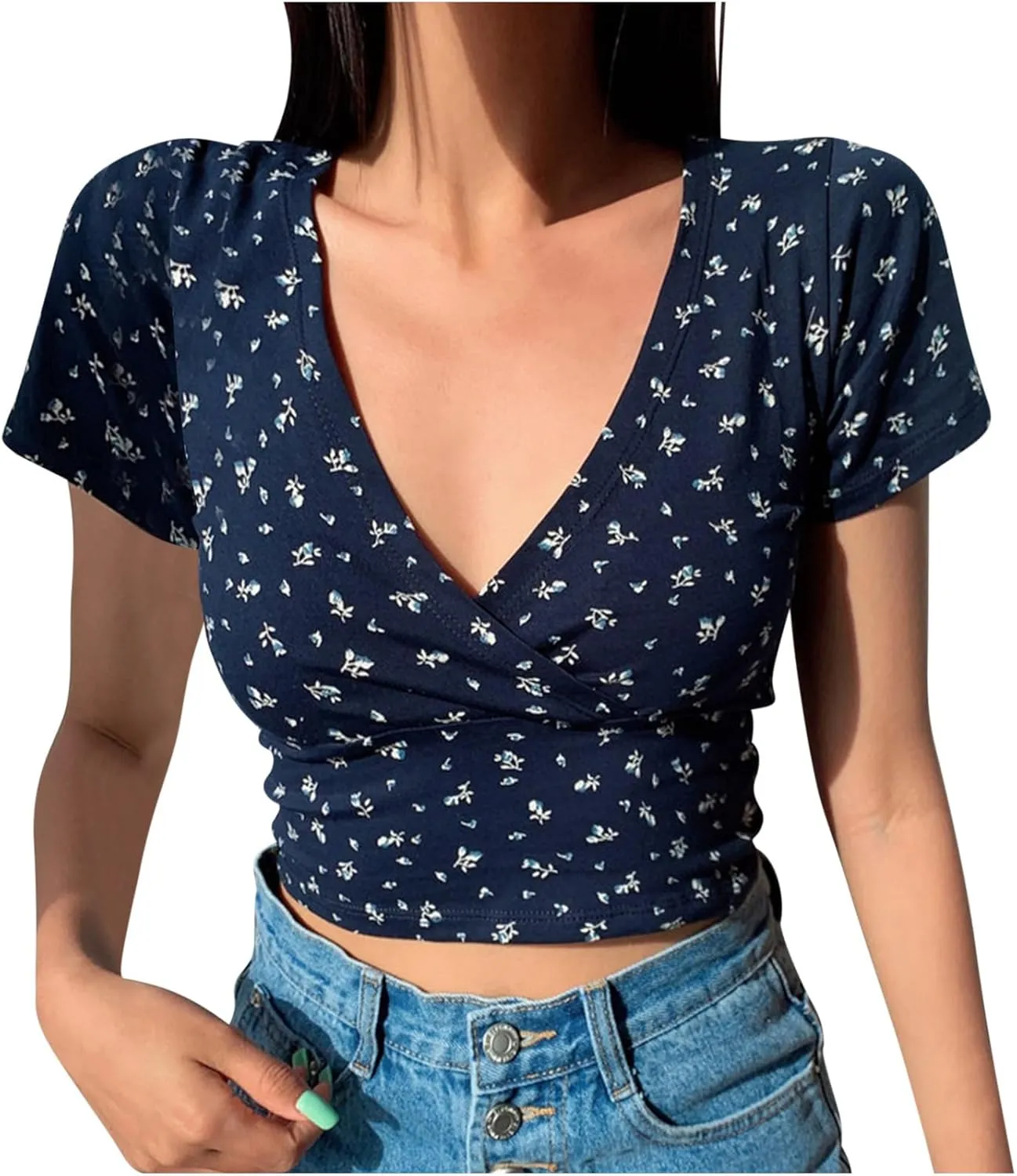 Crop Tops for Women Trendy Short Sleeve Wrap V Neck Floral Print Slim Fit Tees Sexy Casual Summer Going Out Y2k Shirt