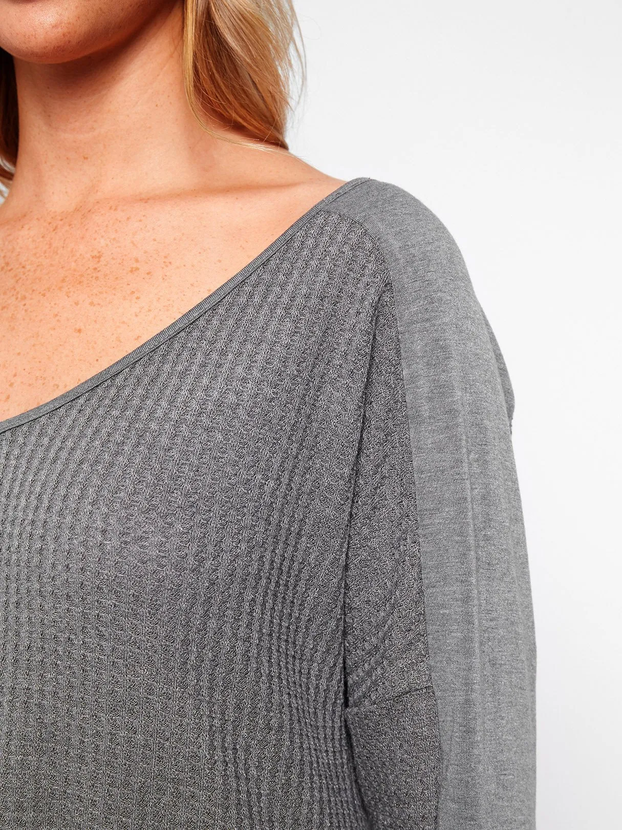 Custom V-Neck Stitching Long Sleeve Grey T-Shirts