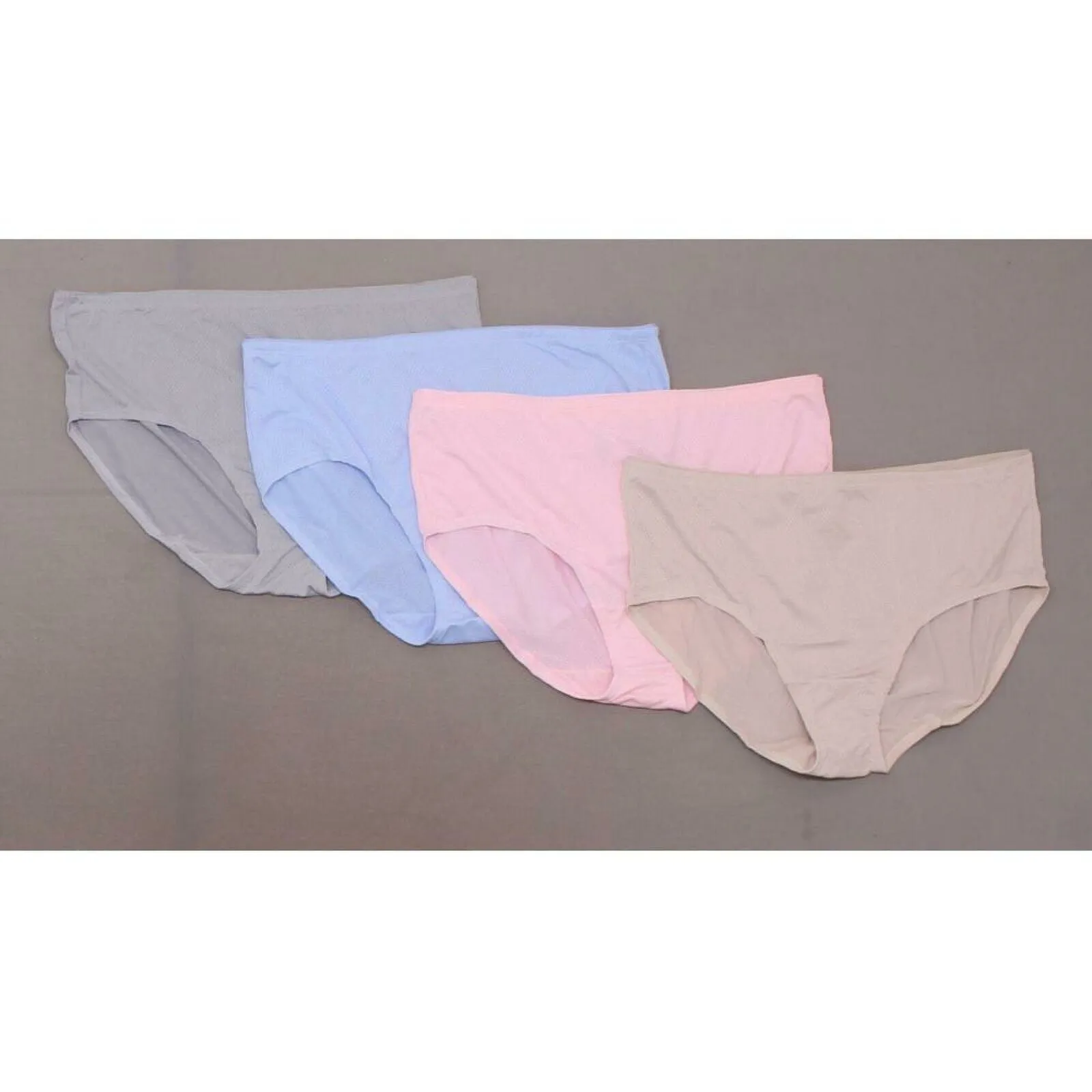 Fruit of the Loom 4 Pairs Women's Breathable Low Rise Briefs