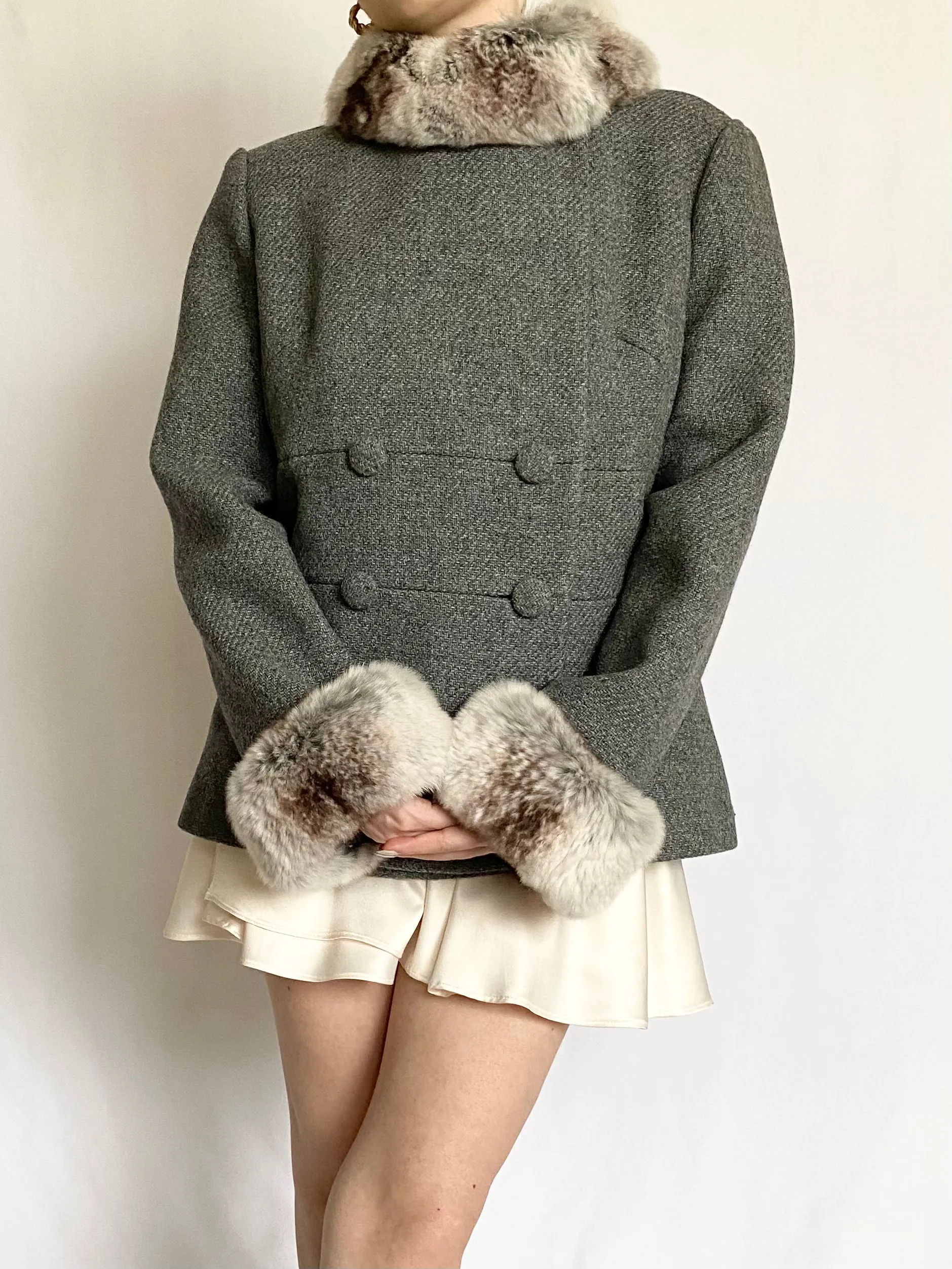 Grey Fur Trim 1950s Wool Coat and Skirt Set (M)