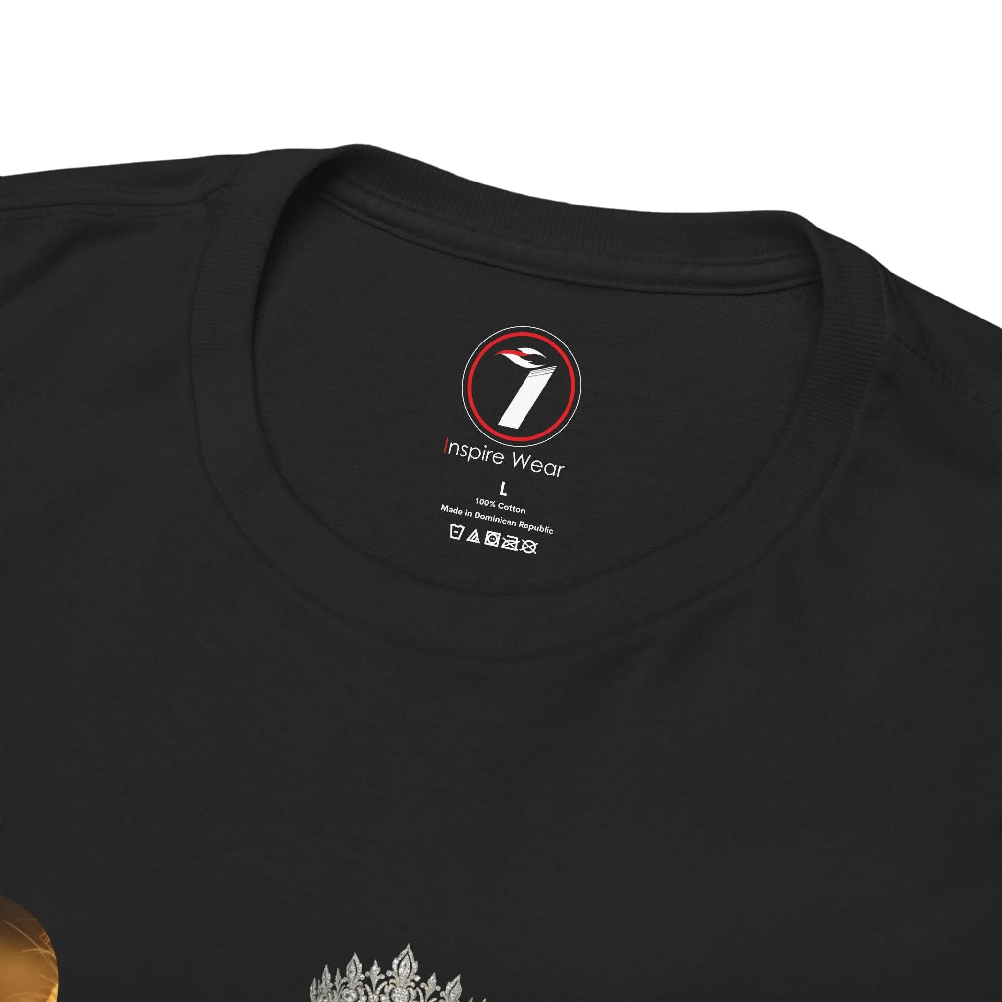 I Am Queen Unisex Heavy Cotton Tee