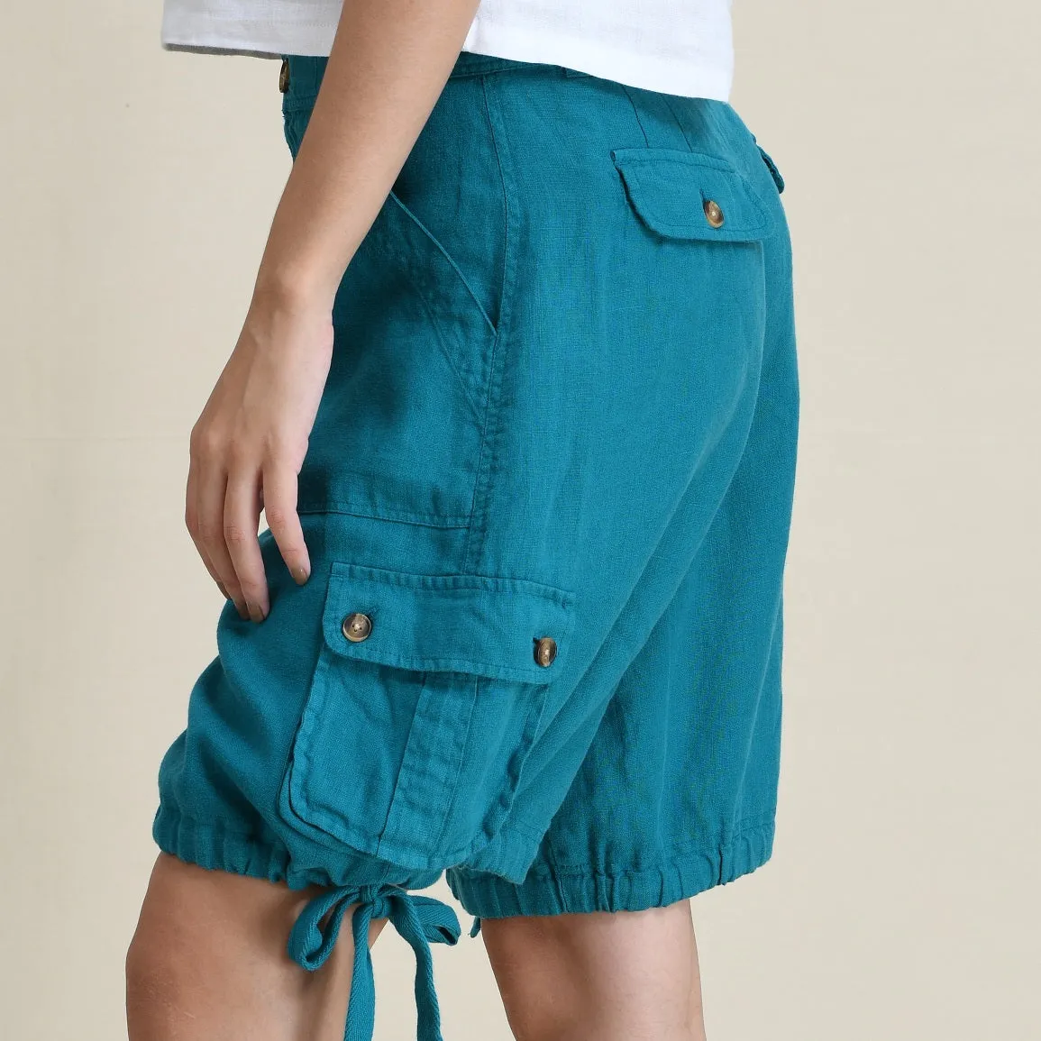 LINEN CARGO SHORTS WITH TIE-UP LEG FOLDS