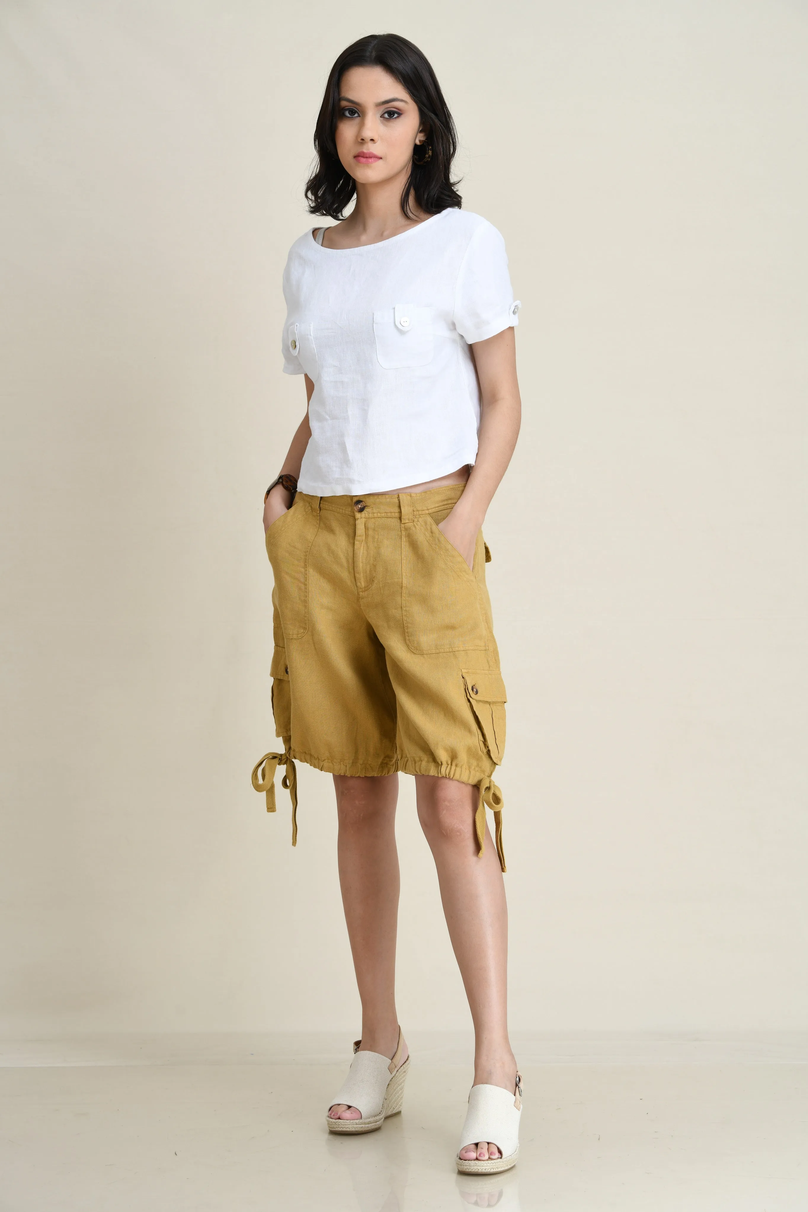 LINEN CARGO SHORTS WITH TIE-UP LEG FOLDS