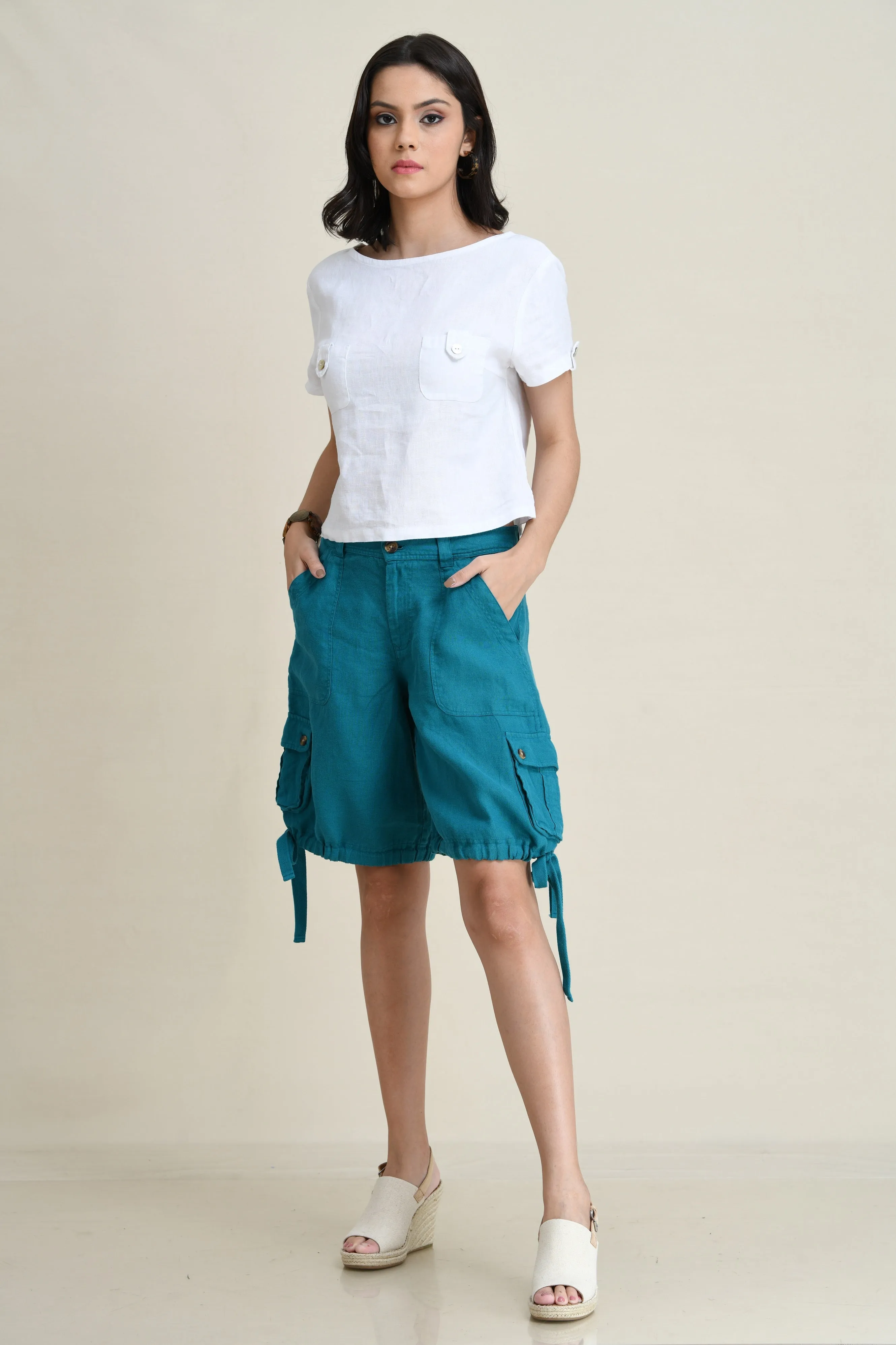 LINEN CARGO SHORTS WITH TIE-UP LEG FOLDS
