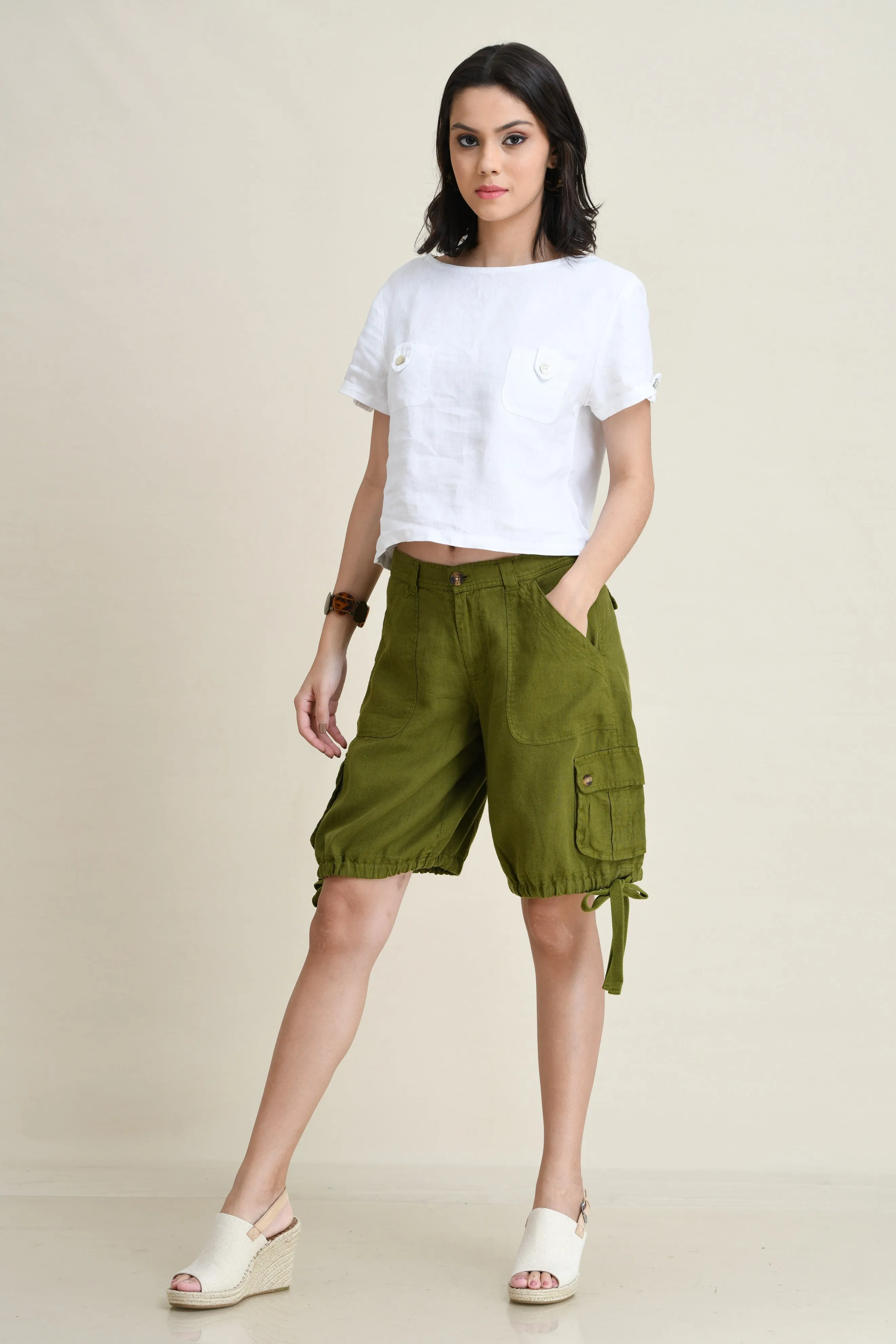 LINEN CARGO SHORTS WITH TIE-UP LEG FOLDS