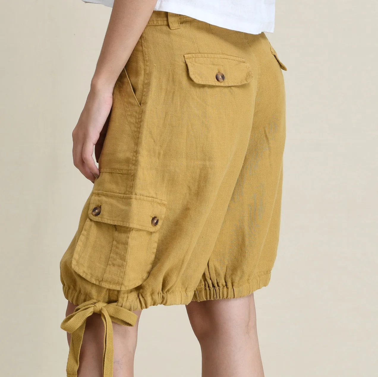 LINEN CARGO SHORTS WITH TIE-UP LEG FOLDS
