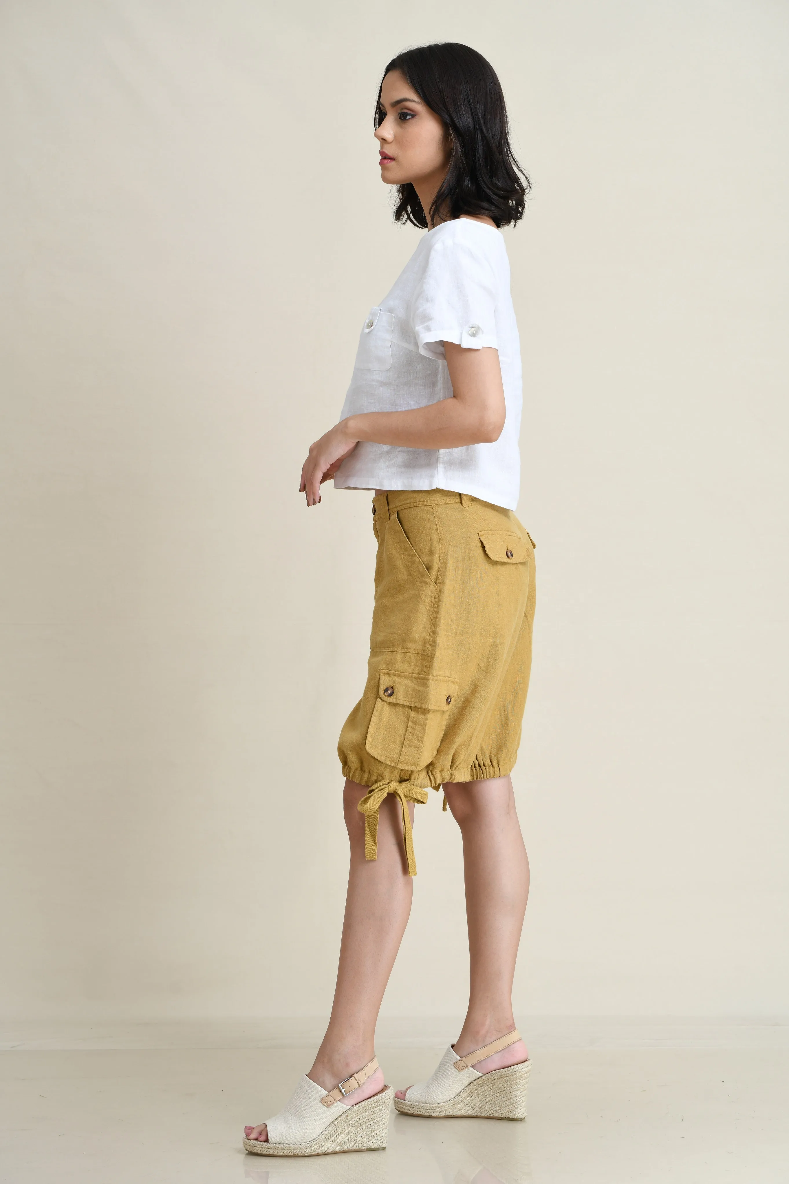 LINEN CARGO SHORTS WITH TIE-UP LEG FOLDS