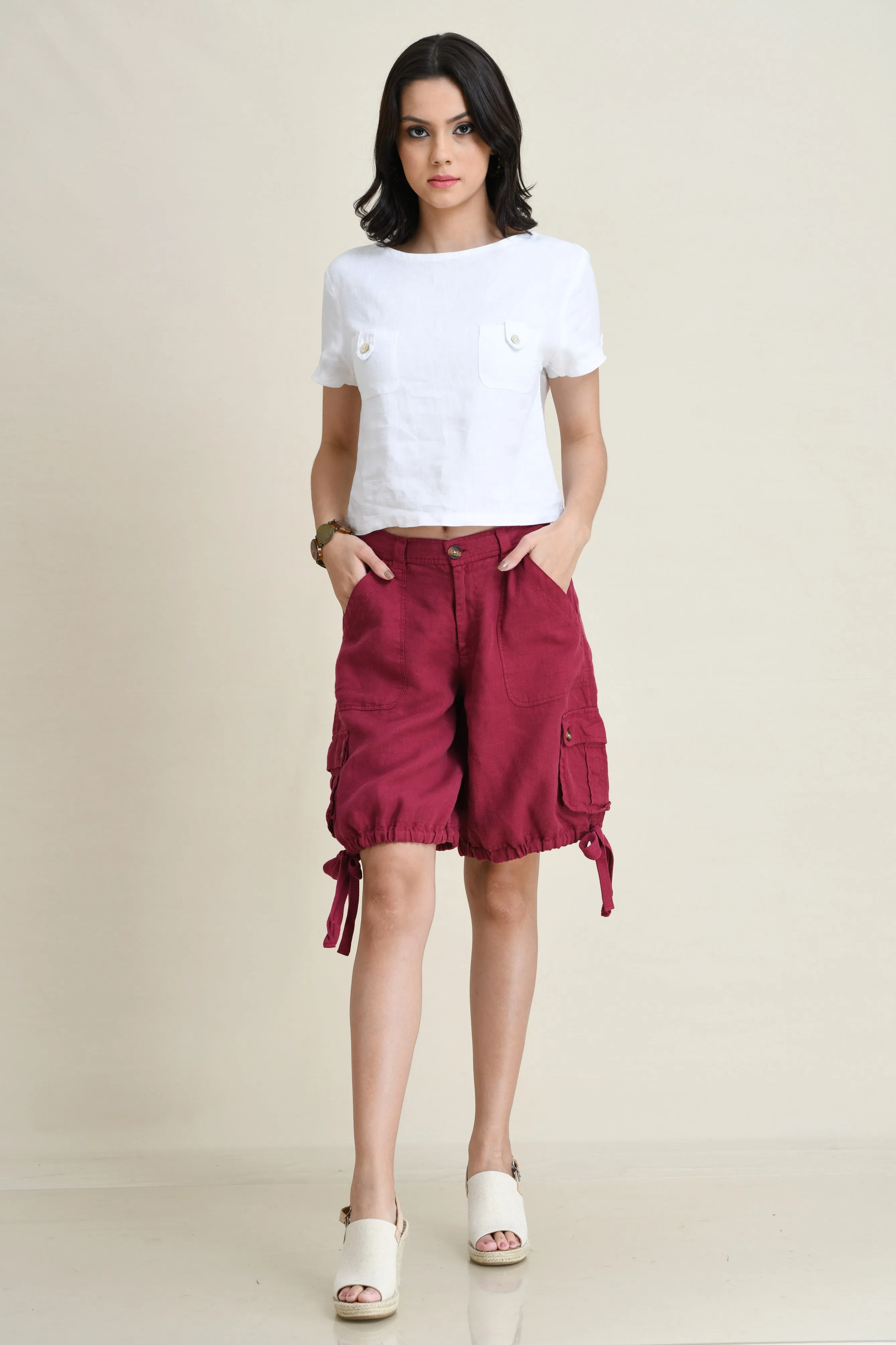 LINEN CARGO SHORTS WITH TIE-UP LEG FOLDS