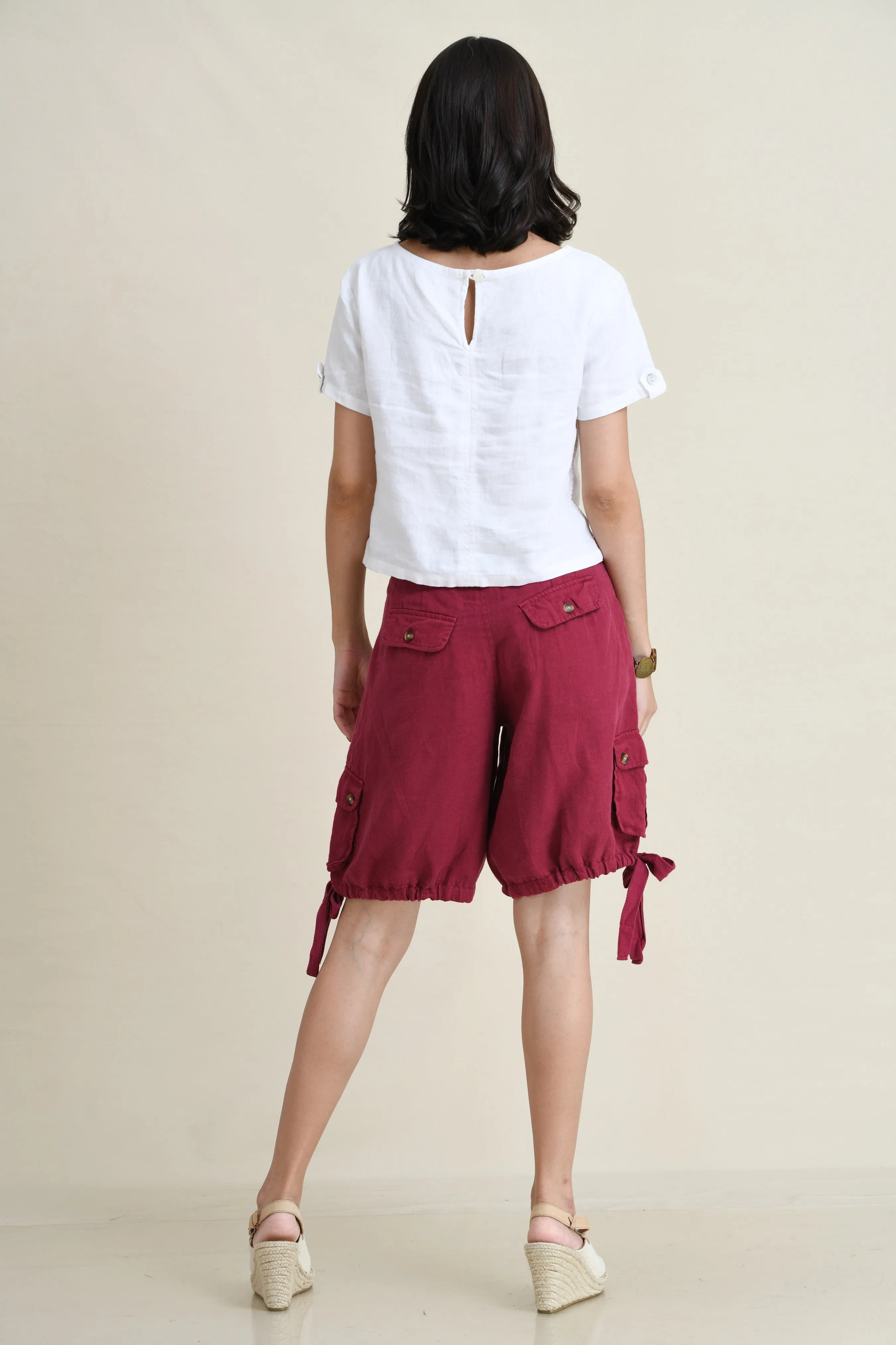 LINEN CARGO SHORTS WITH TIE-UP LEG FOLDS