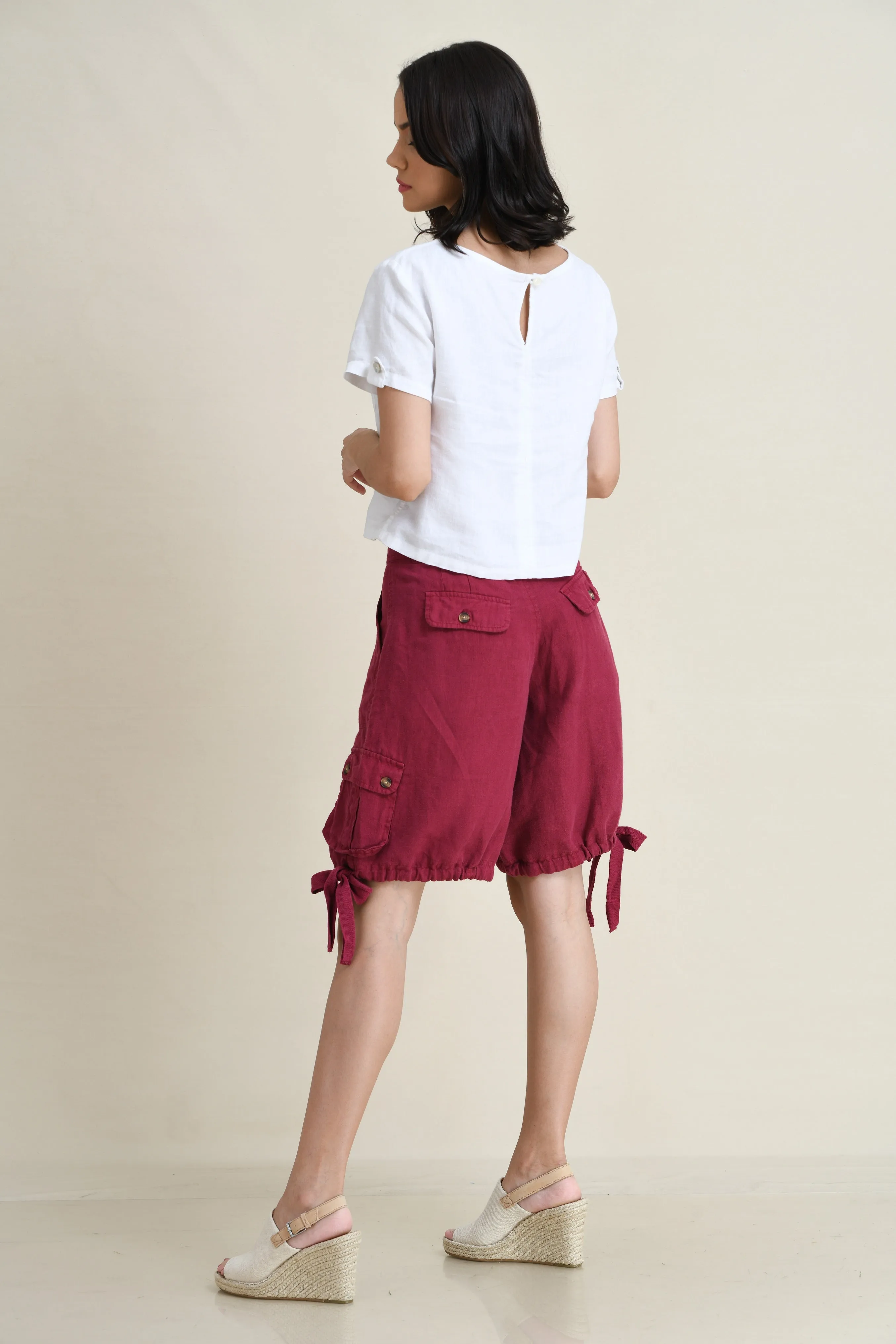LINEN CARGO SHORTS WITH TIE-UP LEG FOLDS