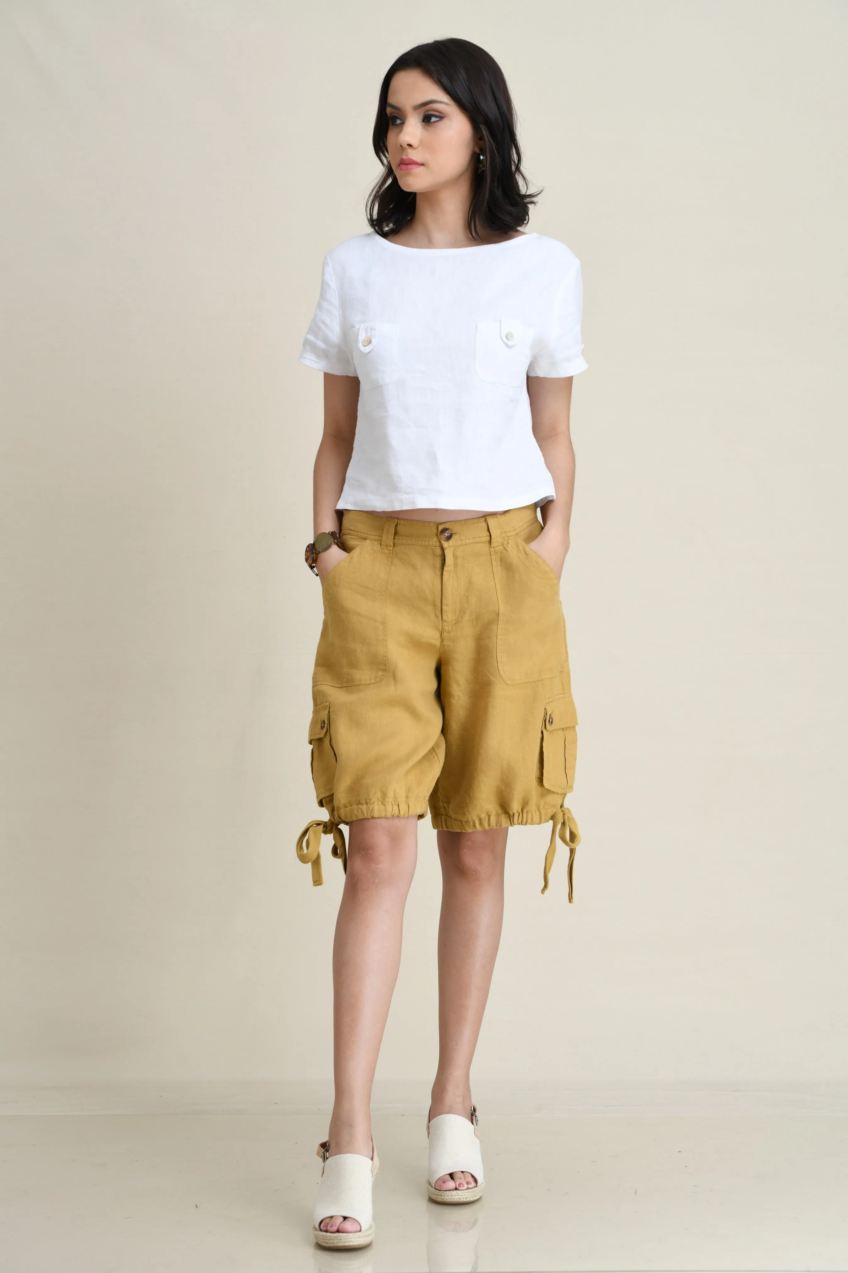 LINEN CARGO SHORTS WITH TIE-UP LEG FOLDS