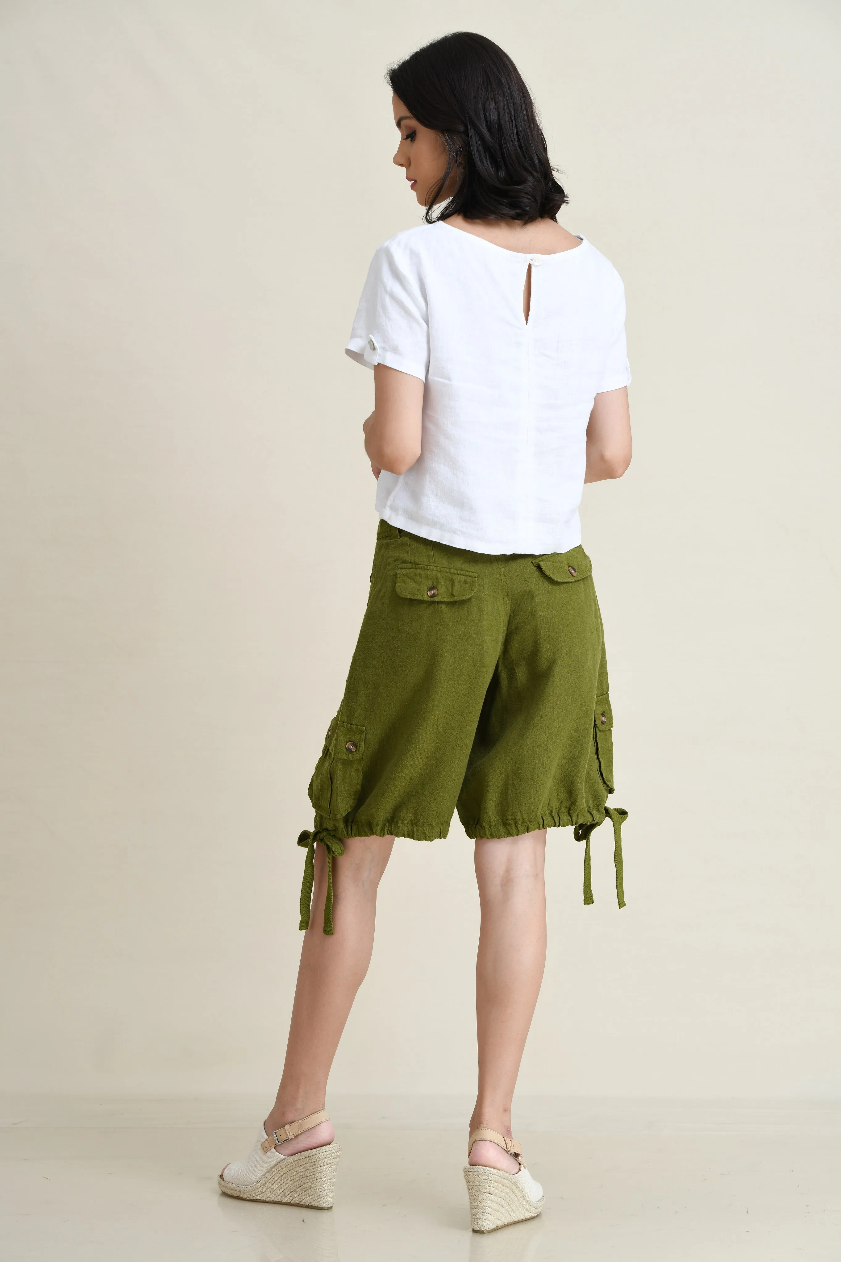 LINEN CARGO SHORTS WITH TIE-UP LEG FOLDS