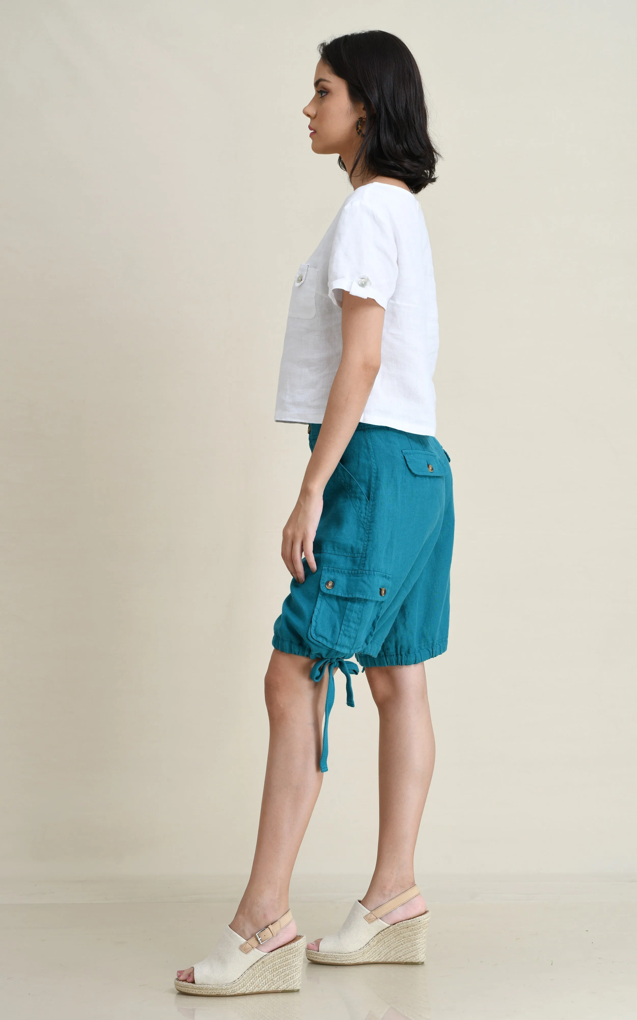 LINEN CARGO SHORTS WITH TIE-UP LEG FOLDS