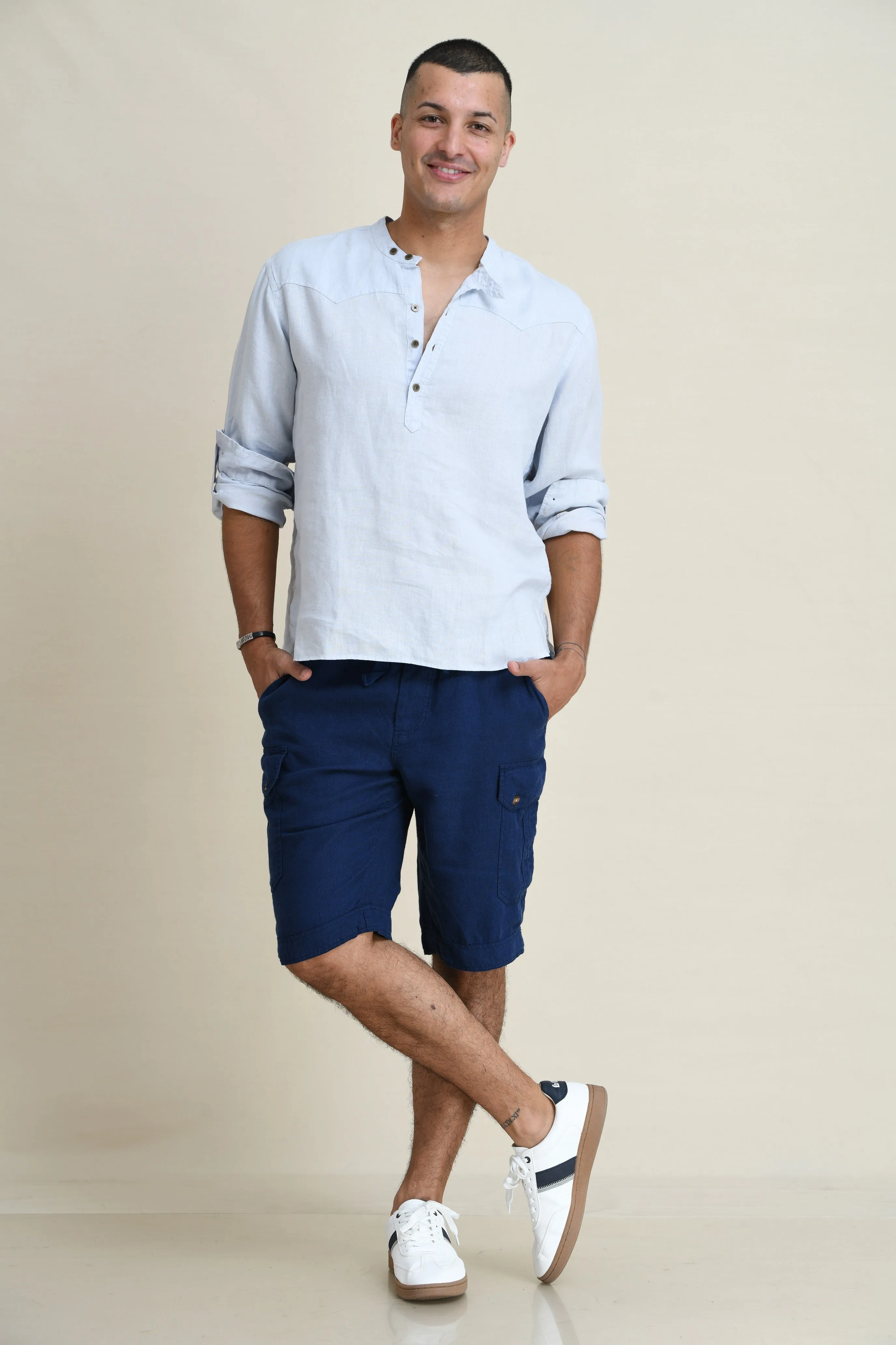 LINEN DRAW-STRING SHORTS WITH LEG-POCKETS