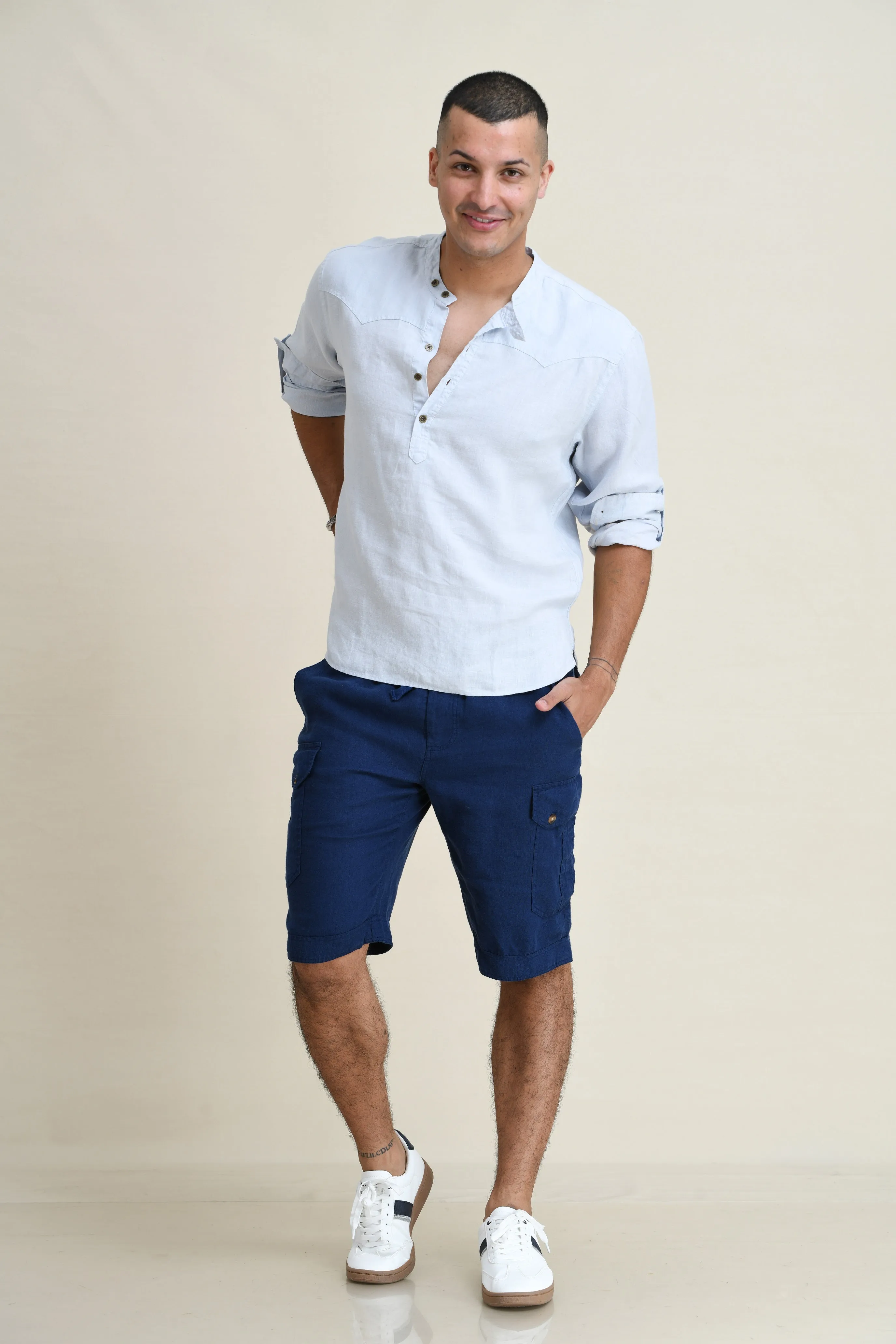 LINEN DRAW-STRING SHORTS WITH LEG-POCKETS