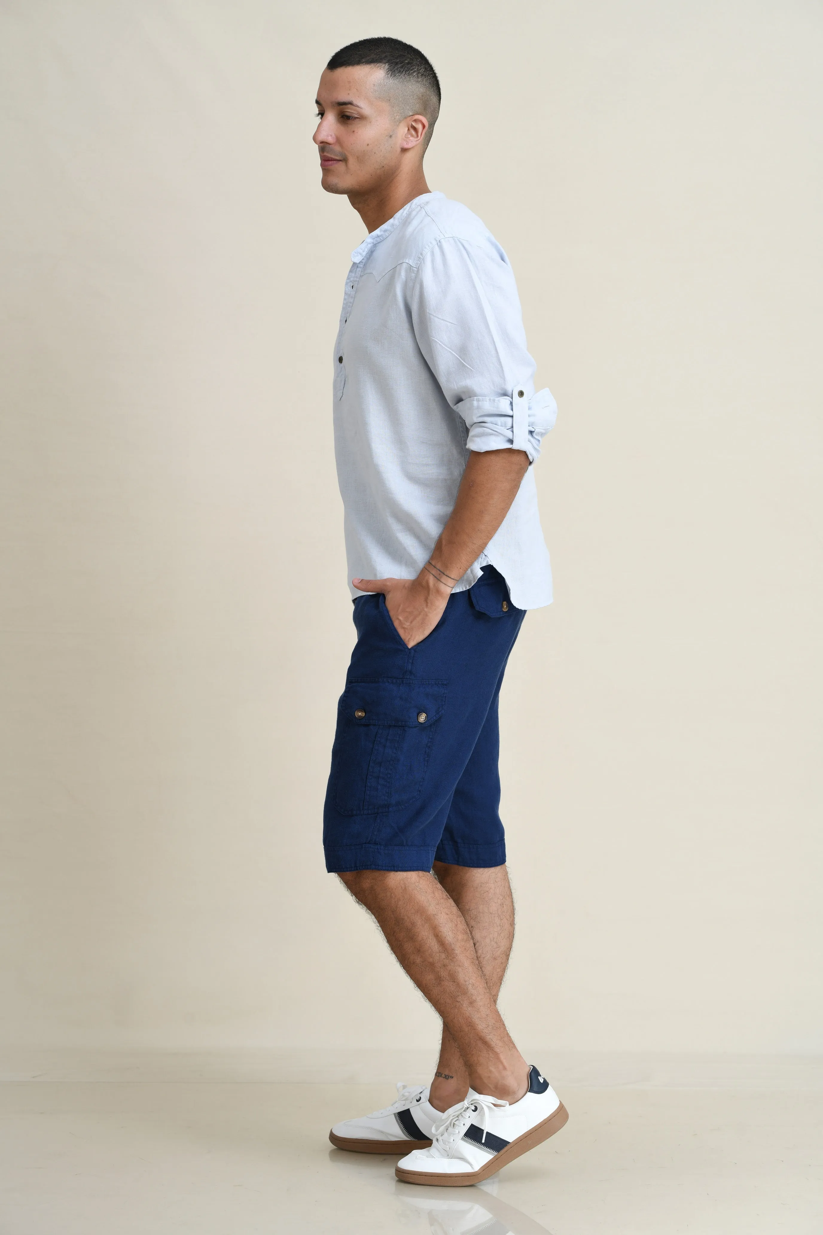LINEN DRAW-STRING SHORTS WITH LEG-POCKETS