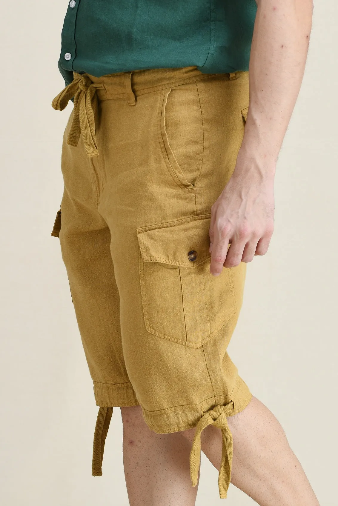 LINEN STARIGHT-LEG CARGO SHORTS WITH DRAWSTRINGS ON WAIST & LEG FOLD