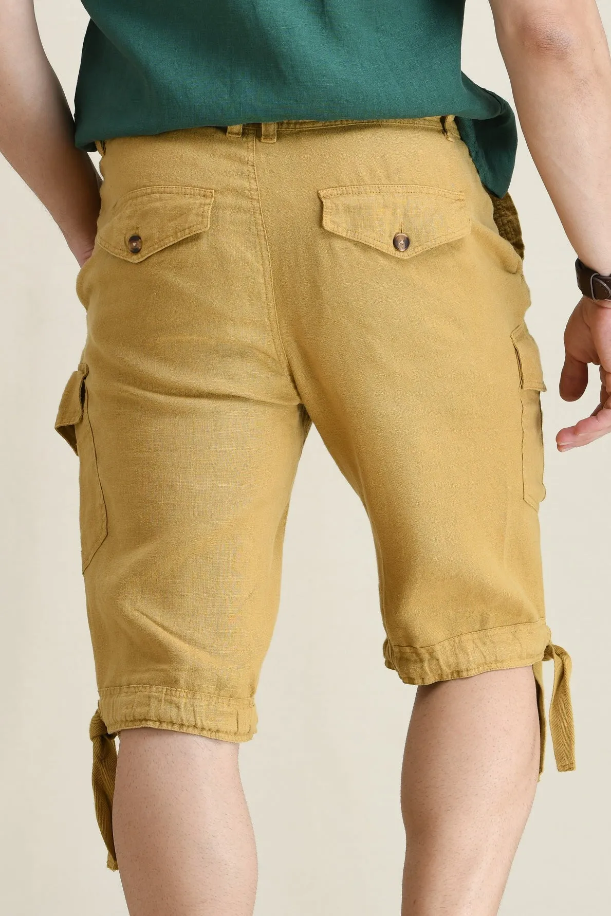 LINEN STARIGHT-LEG CARGO SHORTS WITH DRAWSTRINGS ON WAIST & LEG FOLD