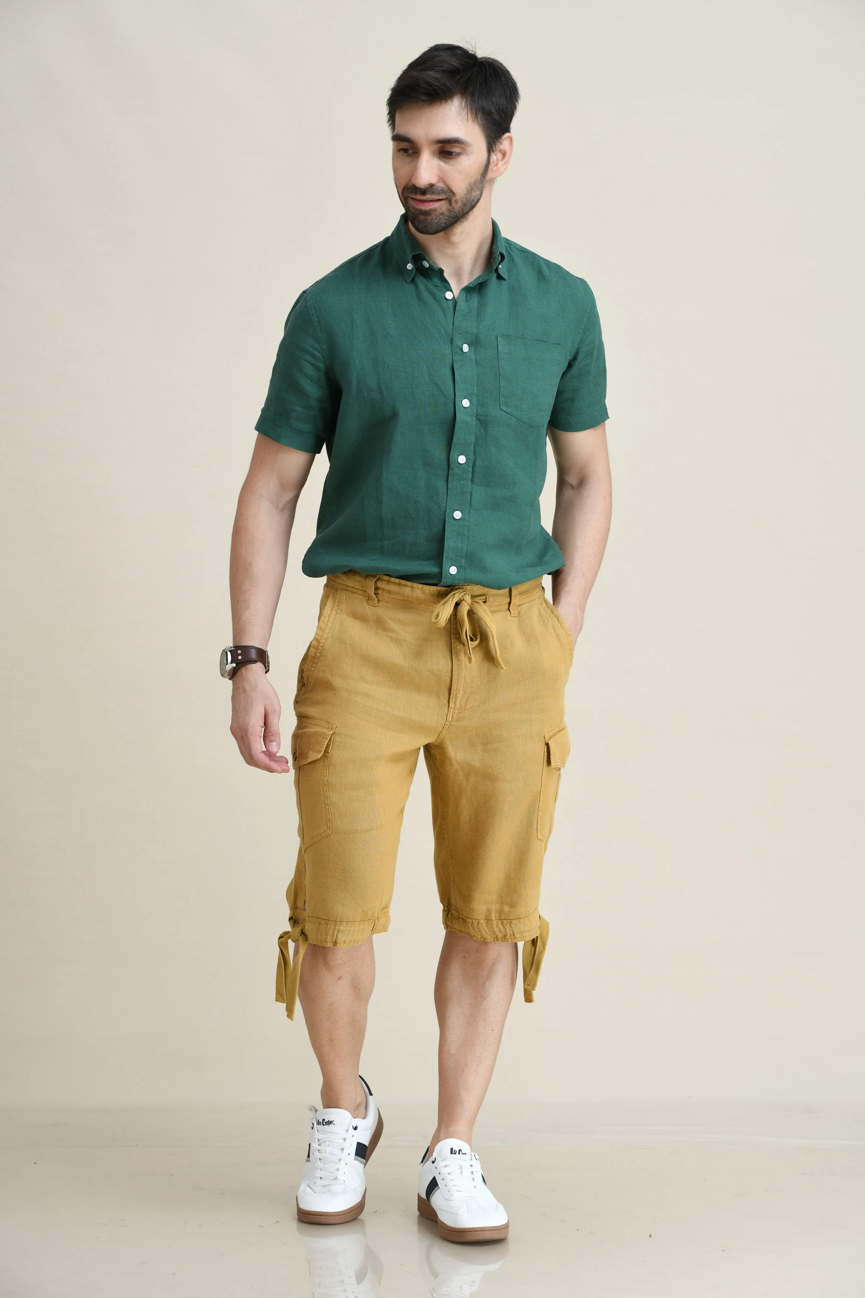 LINEN STARIGHT-LEG CARGO SHORTS WITH DRAWSTRINGS ON WAIST & LEG FOLD