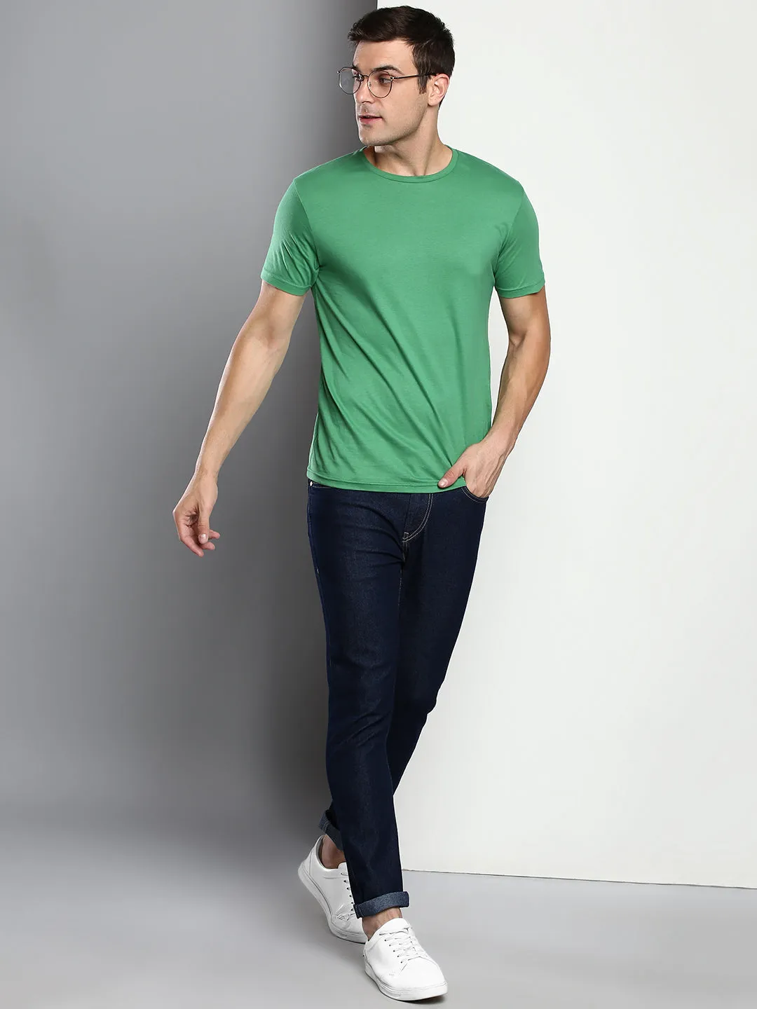 Men's Dark Blue Slim Fit Mid Rise Denim Jeans