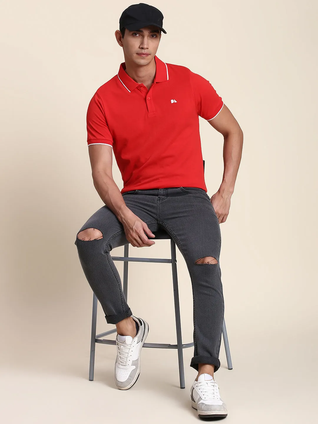 Men's Slim Fit Black Jeans With 5-Pockets Mid-Rise Stretchable Waistband & Belt Loops