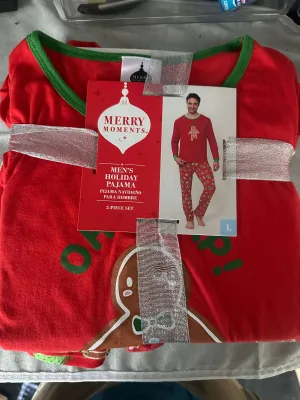 Merry Moments Men's Holiday Pajama 2 piece set Oh Snap! Men's Large