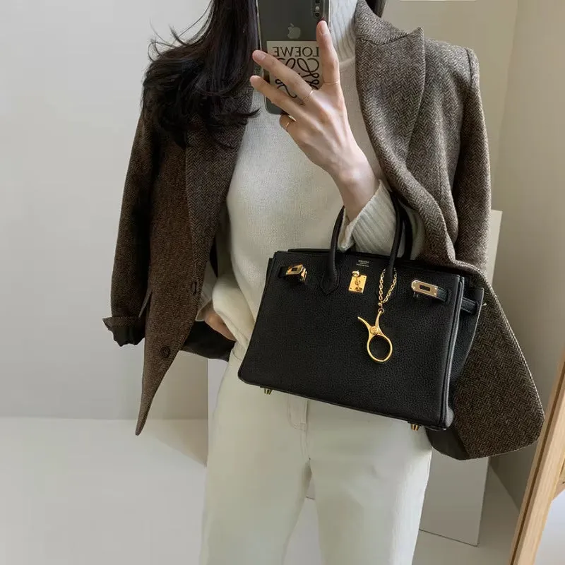 New Arrived Fushion Women Wool Coats Retro Casual Short Shoulder Pad Woolen British Style Wear