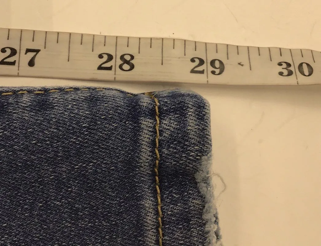 NWT Jeans Women's Blue Skinny Jeans - Size 18