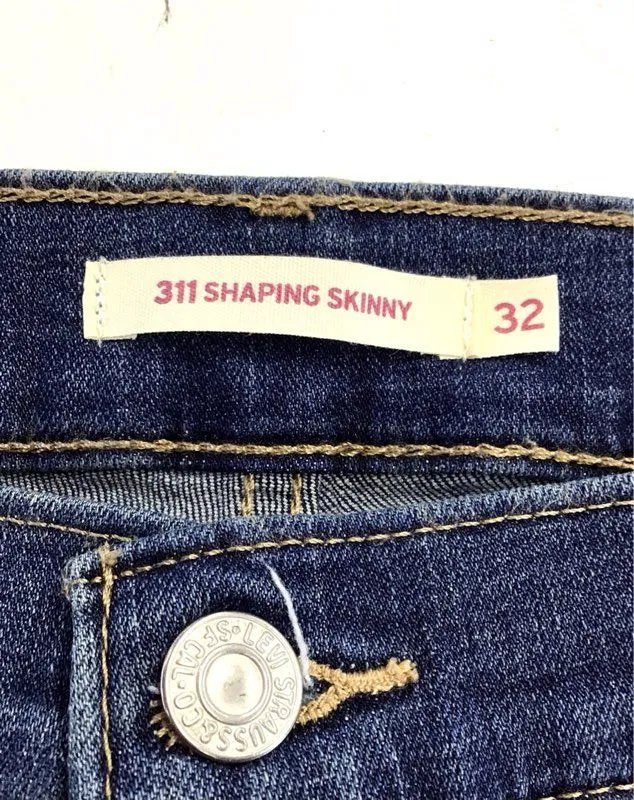 NWT Vintage Levi's Women's Blue 311 Shaping Skinny Jeans - Size 14