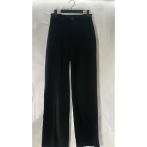 PULL & BEAR Women's Black Solid Wide-Leg Dress Pants SZ M