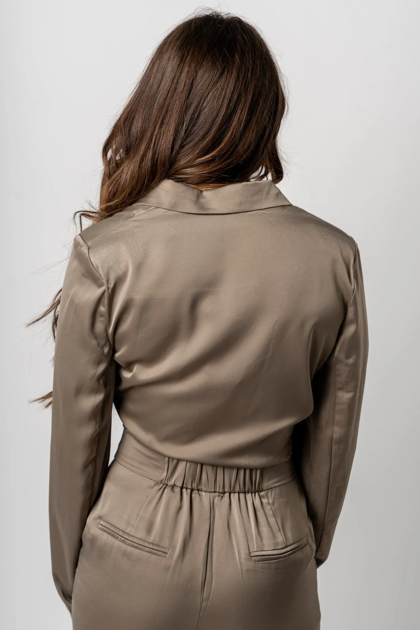 Tie front long sleeve crop top dusty sage