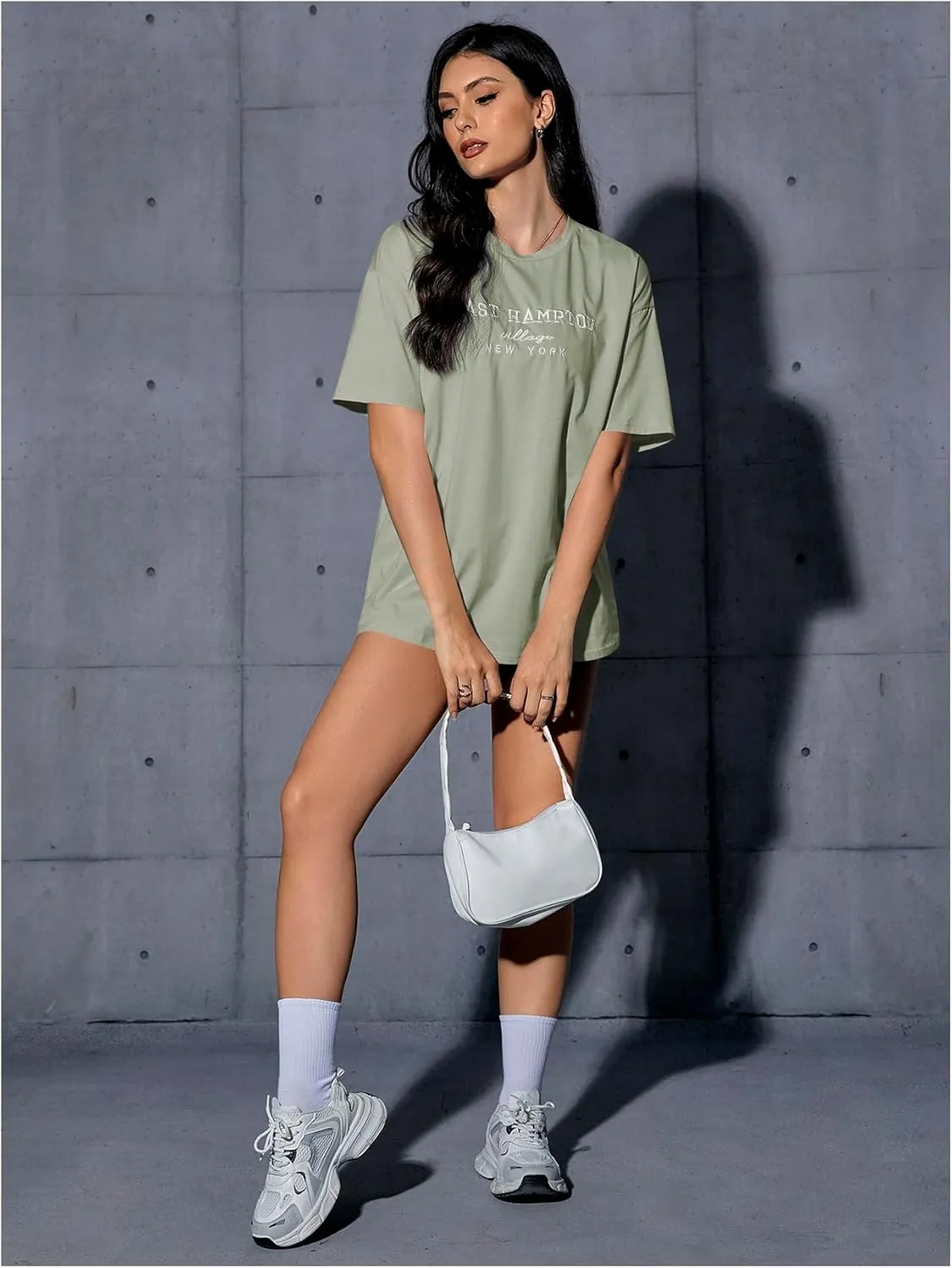 Verdusa Women's Oversized Letter Graphic Tees Embroidery Short Sleeve Shirts Tops