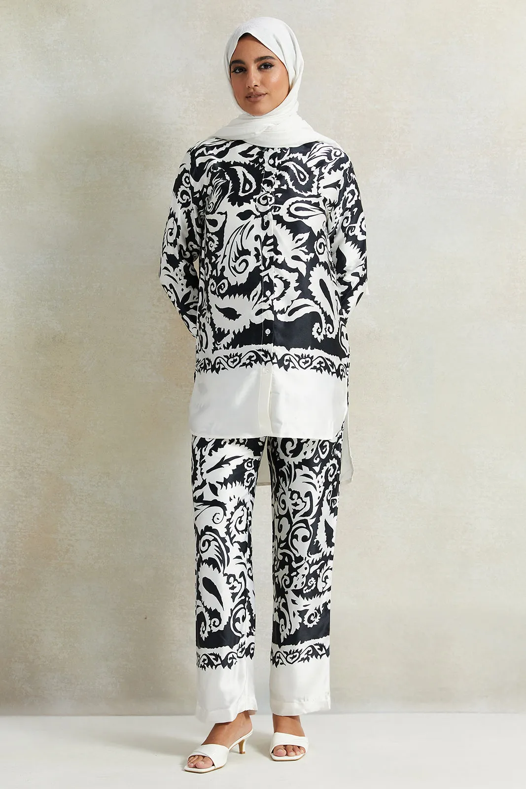 Women White Printed Wide Leg Trouser