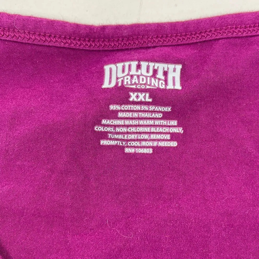 Women's Duluth Trading Magenta Short Sleeve V Neck T-shirt - Size 2XL