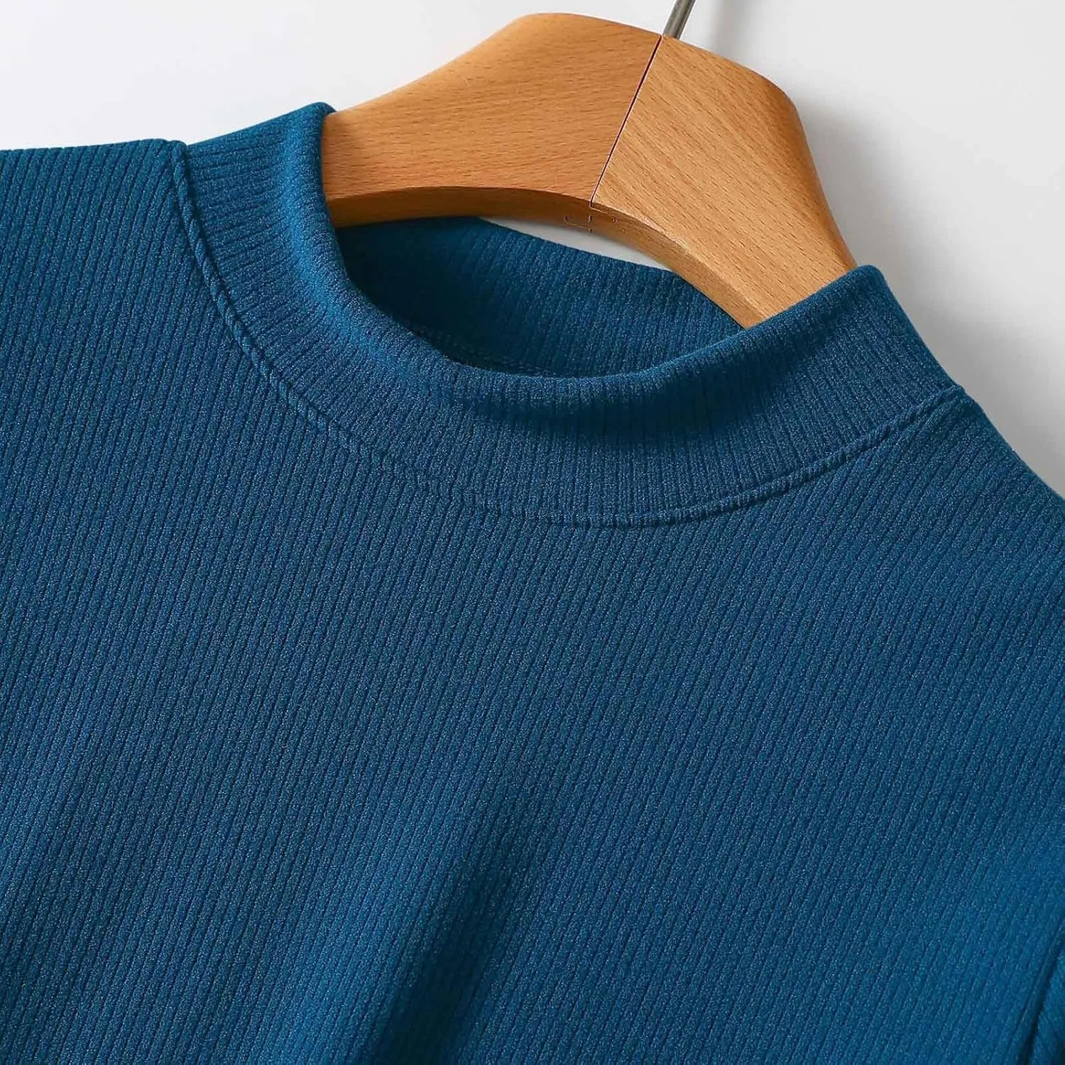 Women's Knitted T-Shirt 2025 Summer Vacation Tops Short Sleeve Crewneck Basic Blouses Trendy Solid Color Tees